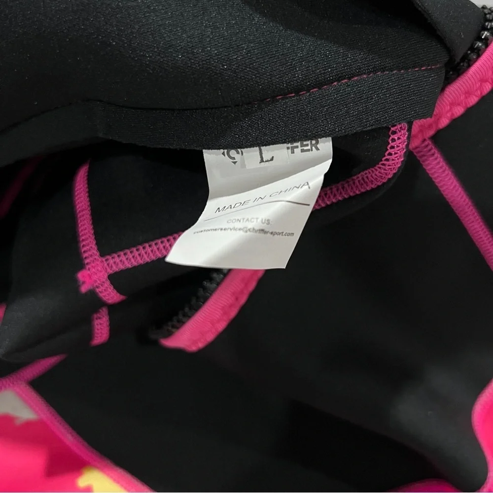 Chriffer Kids Wetsuit Size Large Pink/Black Dino Print Details Short Sleeve Girl